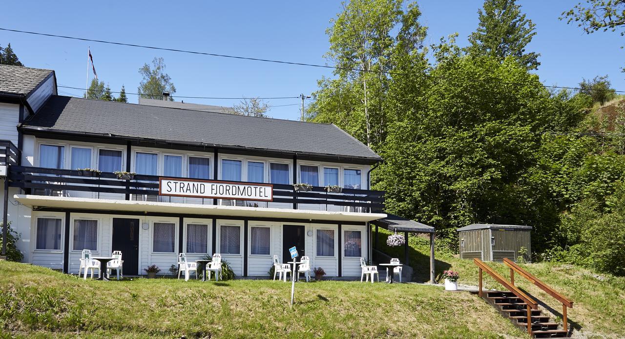 Strand Fjordmotel Ulvik Esterno foto
